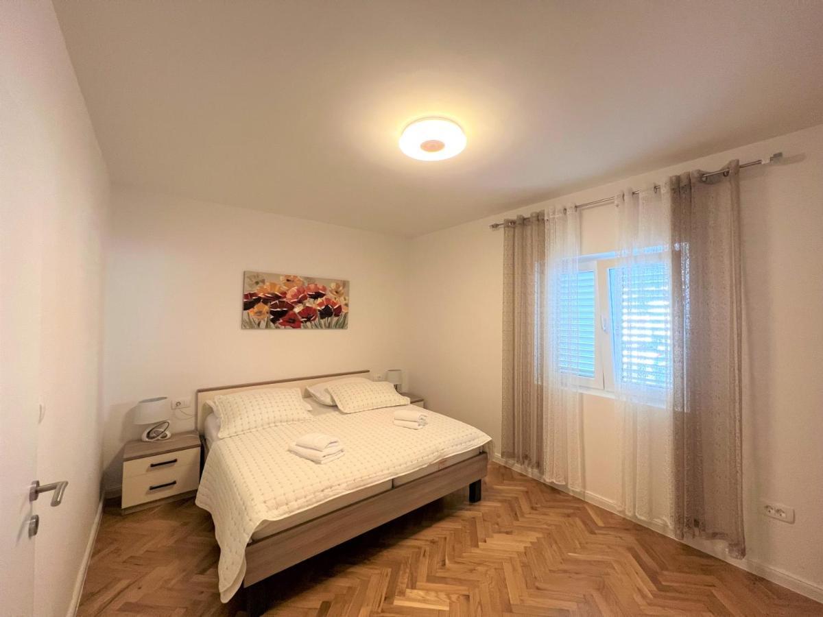 Apartment Makarska Exterior foto